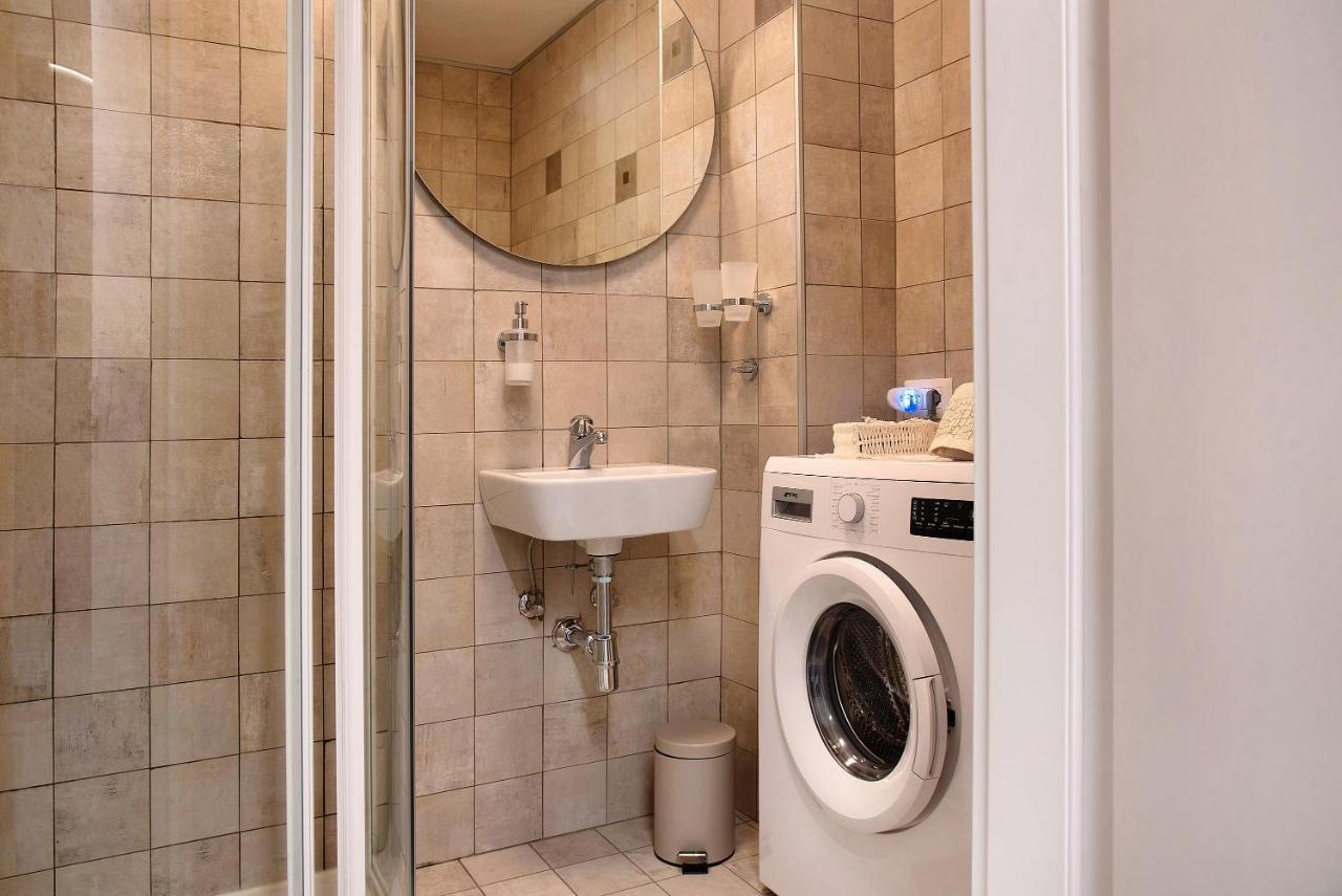 Efihouse Lago Maggiore Appartement Luino Buitenkant foto